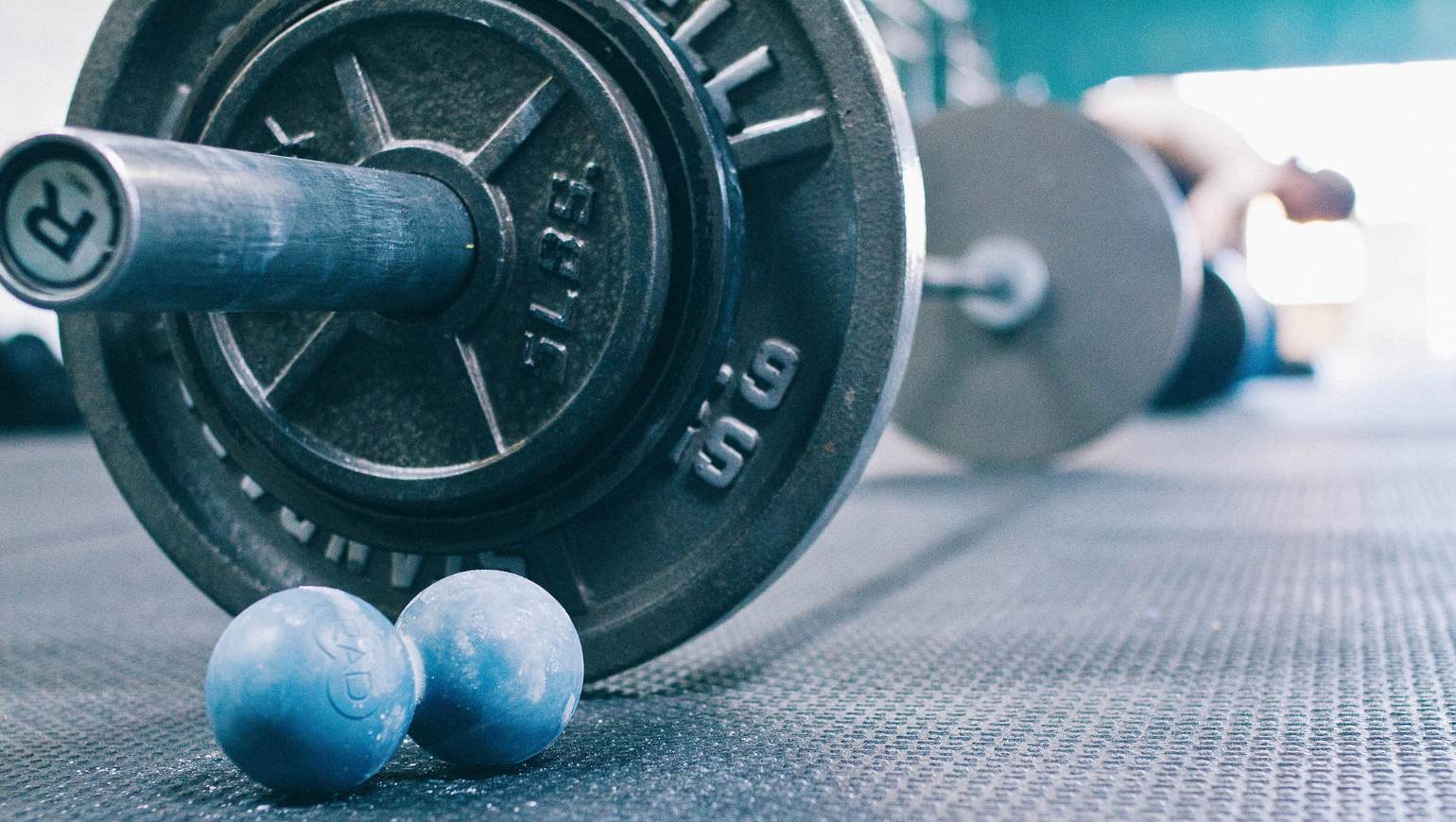 Yoga vs Lifting Weights